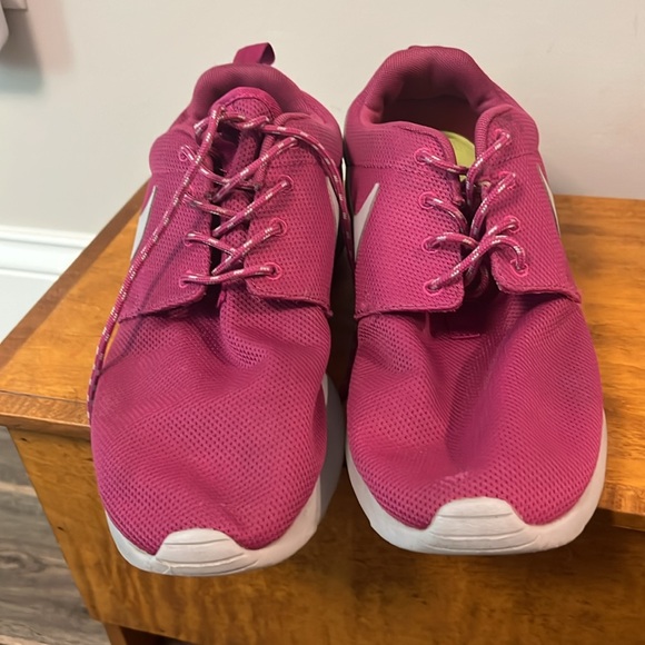 Nike Roshe Run raspberry - Picture 2 of 4